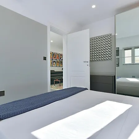 Modern In Gzira-sliema Seafront Promenade Homestay Gzira